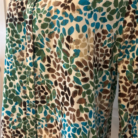 Christopher & Banks green and brown leaf patterned button down blouse size L - Picture 10 of 16